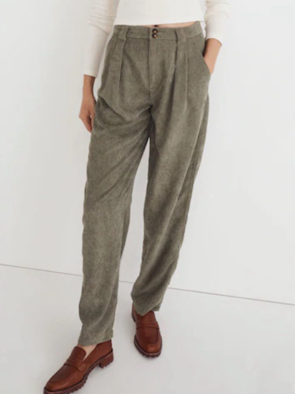 Madewell Corduroy High Rise Tapered Pants Size 6 Olive Pleated Tapered Trousers
